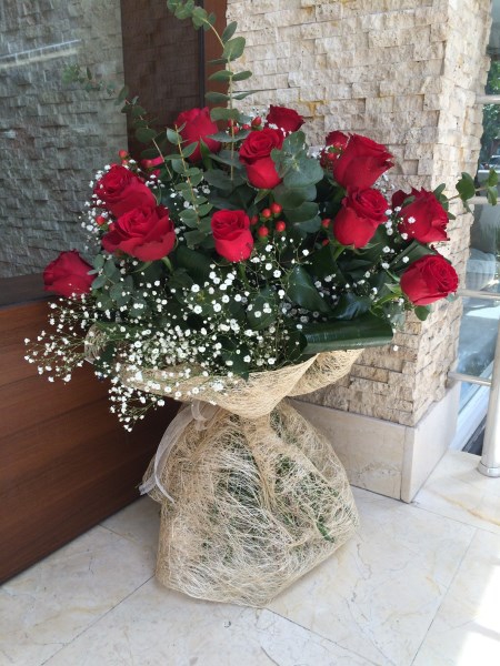 19 lu kırmızı gül buketi